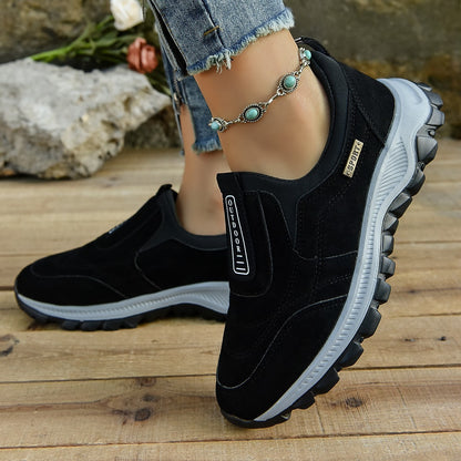 Sneakers slip-on: un tocco di stile per ogni outfit outdoor